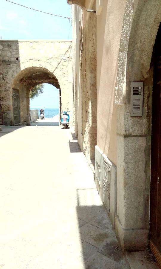 Appartamento Tra Mare E Storia Trapani Exteriör bild